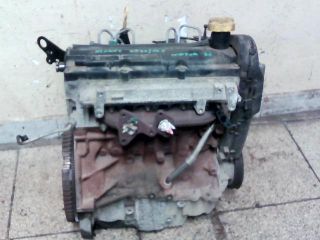 bontott RENAULT MEGANE II Motor (Fűzött blokk hengerfejjel)