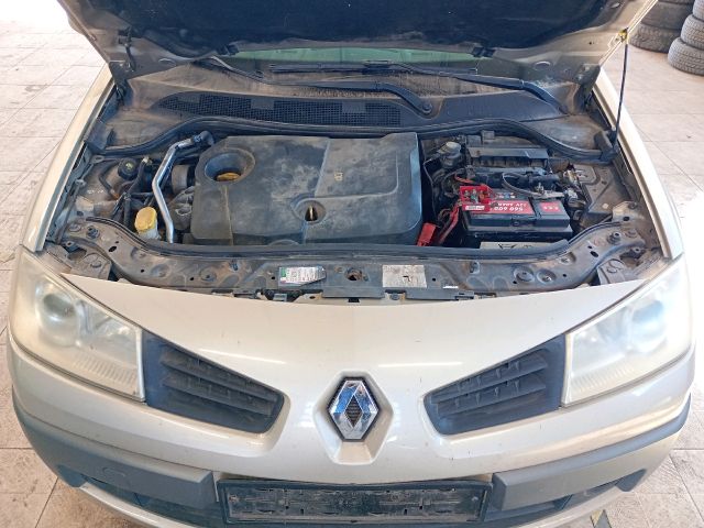 bontott RENAULT MEGANE II Motor (Fűzött blokk hengerfejjel)