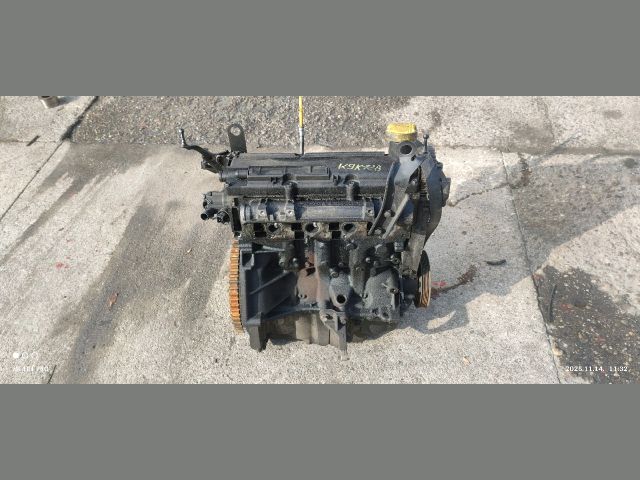 bontott RENAULT MEGANE II Motor (Fűzött blokk hengerfejjel)
