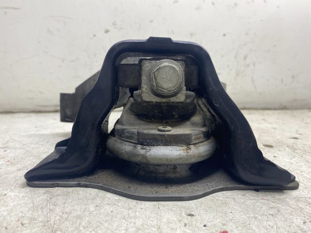 bontott RENAULT MEGANE II Motor Tartó Bak (Fém)