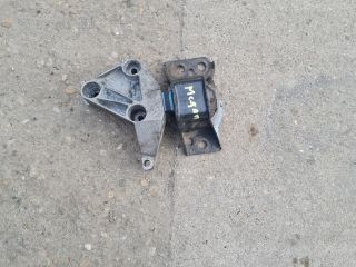 bontott RENAULT MEGANE II Motor Tartó Bak (Fém)