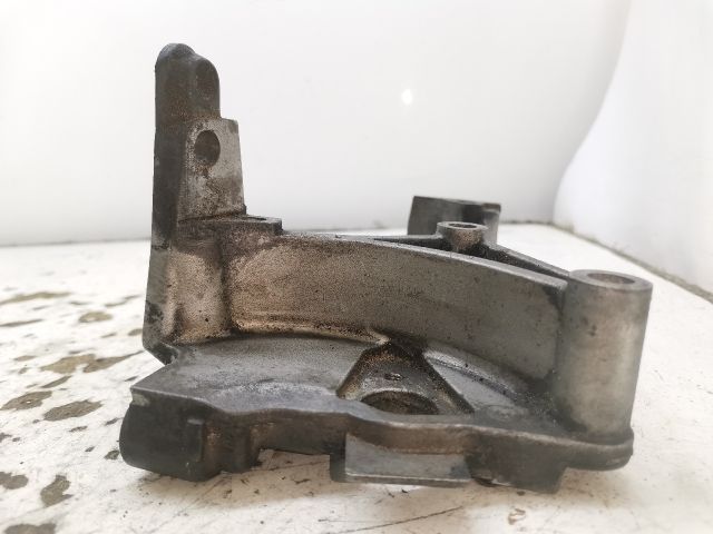 bontott RENAULT MEGANE II Motor Tartó Bak (Fém)