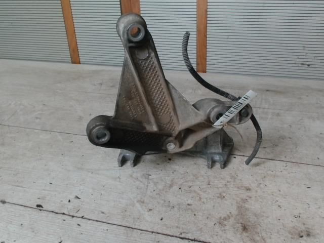 bontott RENAULT MEGANE II Motor Tartó Bak (Fém)