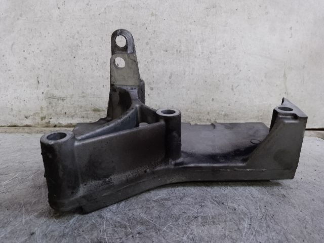 bontott RENAULT MEGANE II Motor Tartó Bak (Fém)