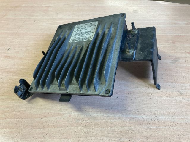 bontott RENAULT MEGANE II Motorvezérlő