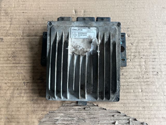 bontott RENAULT MEGANE II Motorvezérlő