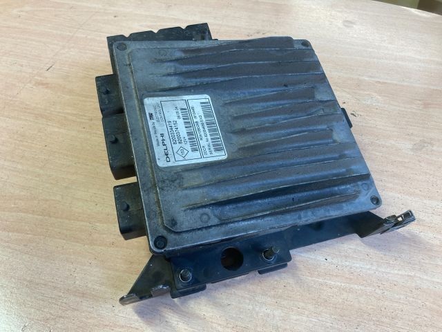 bontott RENAULT MEGANE II Motorvezérlő