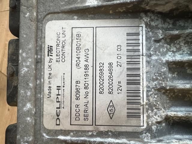 bontott RENAULT MEGANE II Motorvezérlő