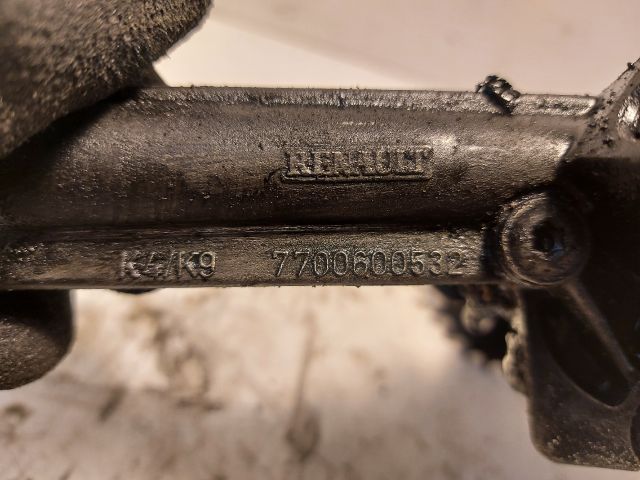 bontott RENAULT MEGANE II Olajszivattyú