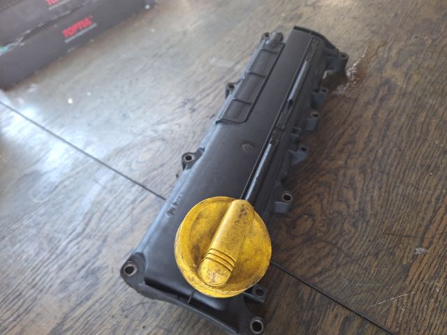 bontott RENAULT MEGANE II Szelepfedél