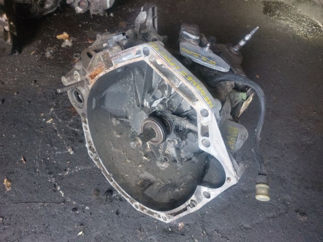 bontott RENAULT MEGANE II Váltó (Mechanikus)