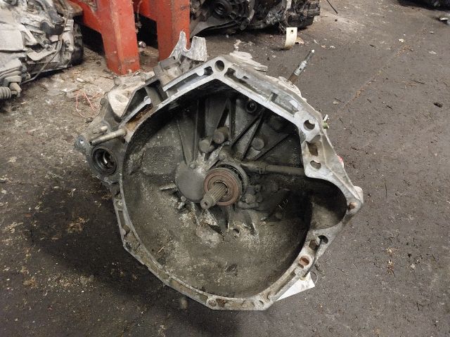 bontott RENAULT MEGANE II Váltó (Mechanikus)