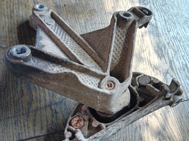 bontott RENAULT MEGANE II Váltó Tartó Bak (Pozíciófüggetlen)