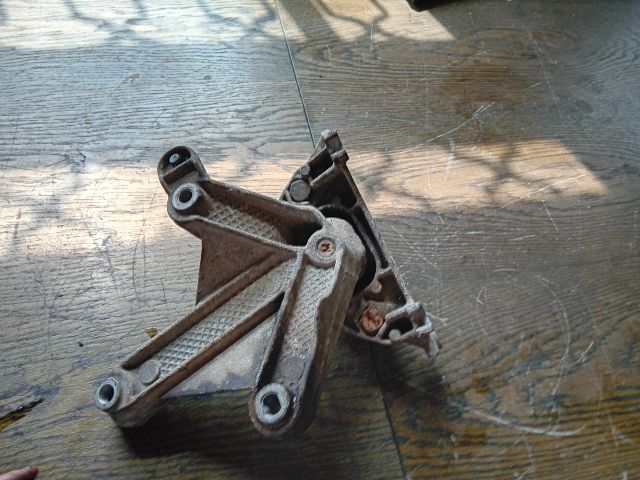 bontott RENAULT MEGANE II Váltó Tartó Bak (Pozíciófüggetlen)