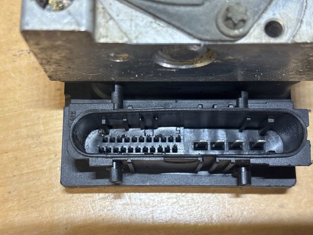 bontott RENAULT MEGANE II ABS Kocka