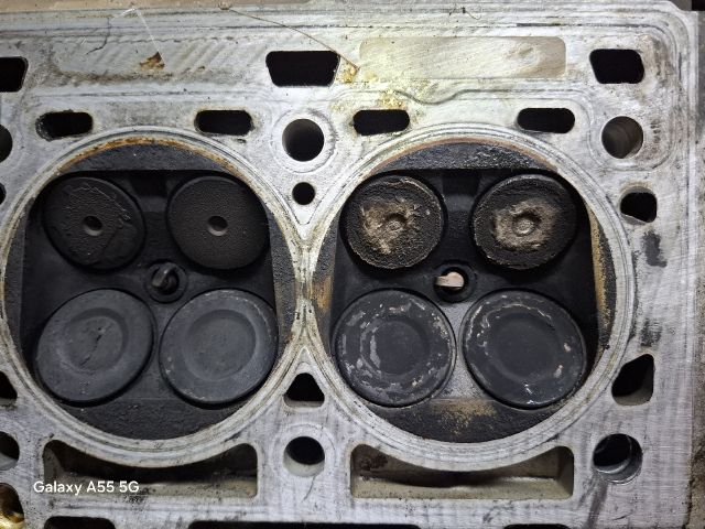 bontott RENAULT MEGANE II Hengerfej