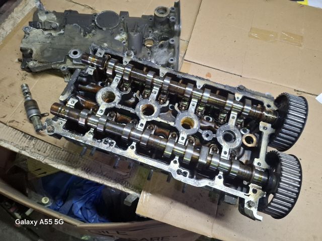 bontott RENAULT MEGANE II Hengerfej