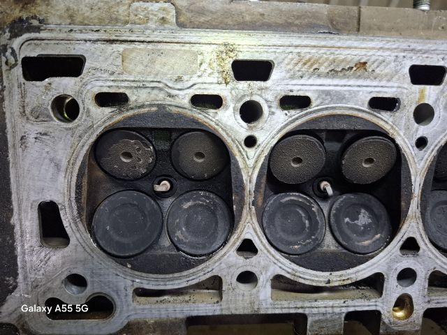 bontott RENAULT MEGANE II Hengerfej