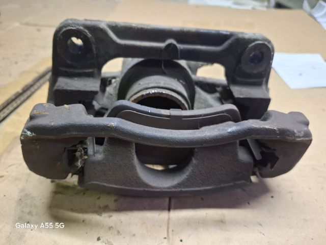 bontott RENAULT MEGANE II Jobb első Féknyereg Munkahengerrel