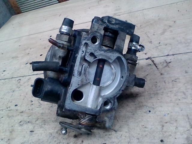 bontott RENAULT MEGANE II Központi Injektor