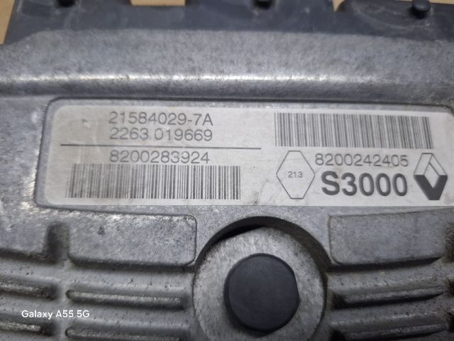 bontott RENAULT MEGANE II Motorvezérlő