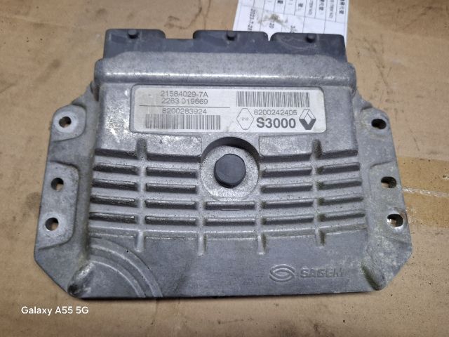 bontott RENAULT MEGANE II Motorvezérlő