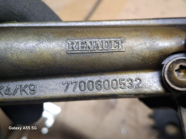 bontott RENAULT MEGANE II Olajszivattyú