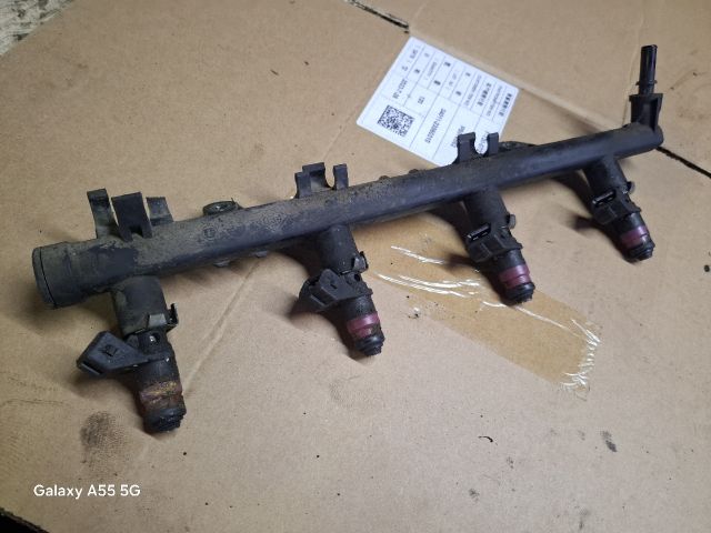 bontott RENAULT MEGANE II Porlasztó Sor / Híd