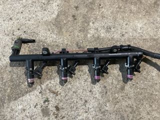 bontott RENAULT MEGANE II Porlasztó Sor / Híd