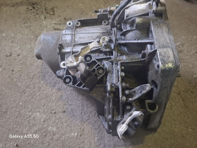 bontott RENAULT MEGANE II Váltó (Mechanikus)