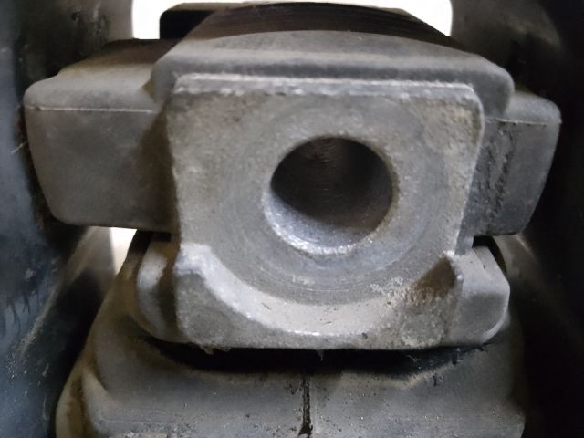 bontott RENAULT MEGANE II Motor Tartó Bak (Fém)