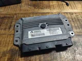 bontott RENAULT MEGANE II Motorvezérlő