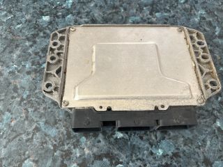 bontott RENAULT MEGANE II Motorvezérlő
