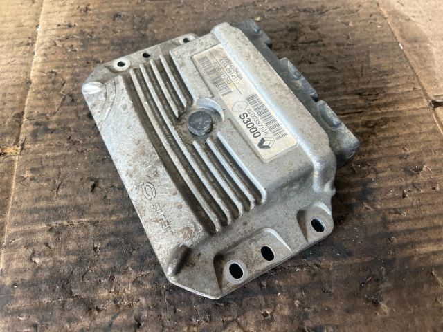 bontott RENAULT MEGANE II Motorvezérlő