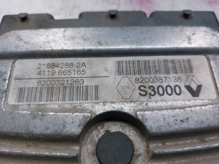 bontott RENAULT MEGANE II Motorvezérlő