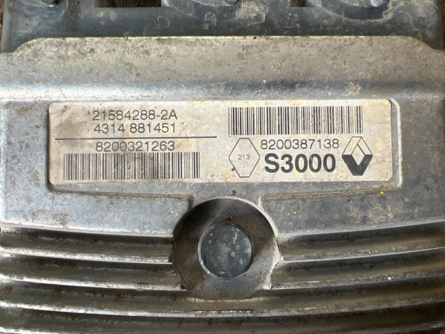 bontott RENAULT MEGANE II Motorvezérlő