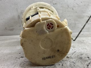 bontott RENAULT MEGANE II Üzemanyag Szivattyú