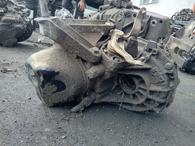 bontott RENAULT MEGANE II Váltó (Mechanikus)