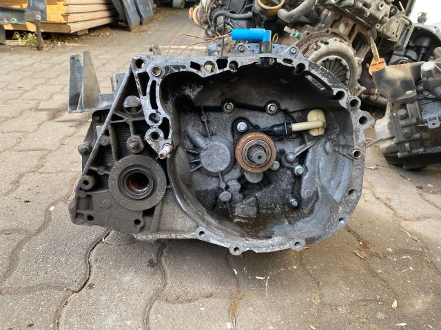 bontott RENAULT MEGANE II Váltó (Mechanikus)