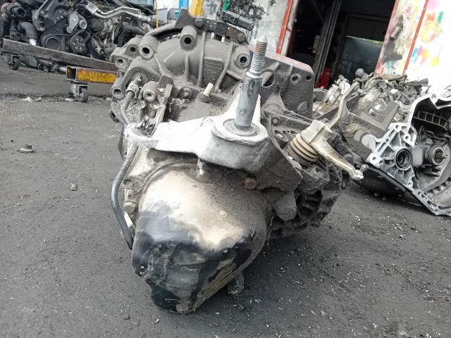 bontott RENAULT MEGANE II Váltó (Mechanikus)