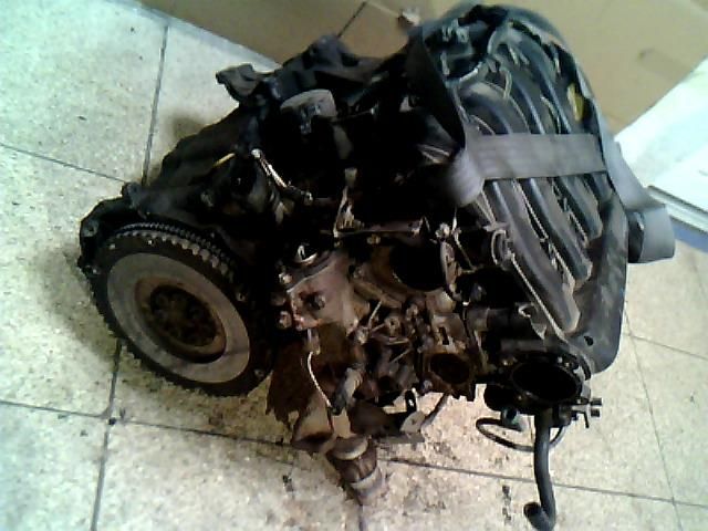 bontott RENAULT MEGANE II Motor (Fűzött blokk hengerfejjel)