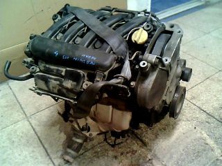 bontott RENAULT MEGANE II Motor (Fűzött blokk hengerfejjel)