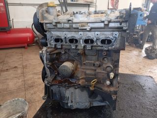 bontott RENAULT MEGANE II Motor (Fűzött blokk hengerfejjel)