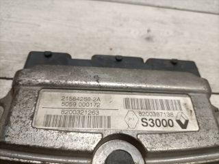 bontott RENAULT MEGANE II Motorvezérlő