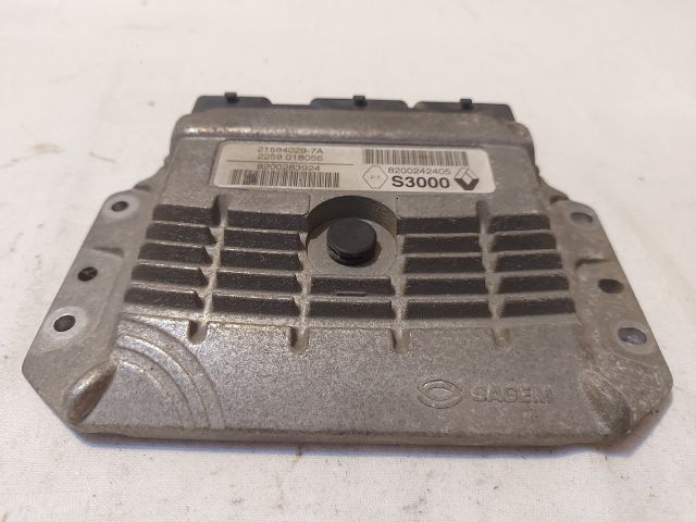 bontott RENAULT MEGANE II Motorvezérlő