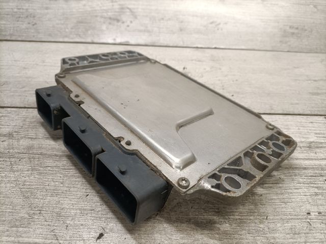 bontott RENAULT MEGANE II Motorvezérlő