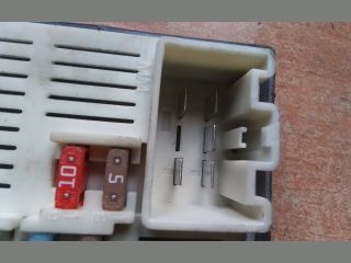 bontott RENAULT MEGANE II Biztosítéktábla Motortér