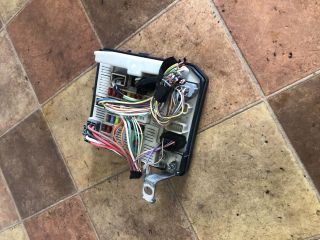 bontott RENAULT MEGANE II Biztosítéktábla Motortér