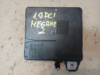 bontott RENAULT MEGANE II Biztosítéktábla Motortér