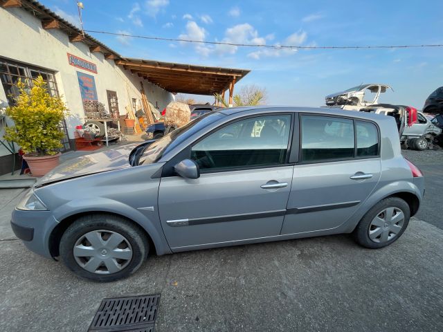 bontott RENAULT MEGANE II Klímahűtő Ventilátor